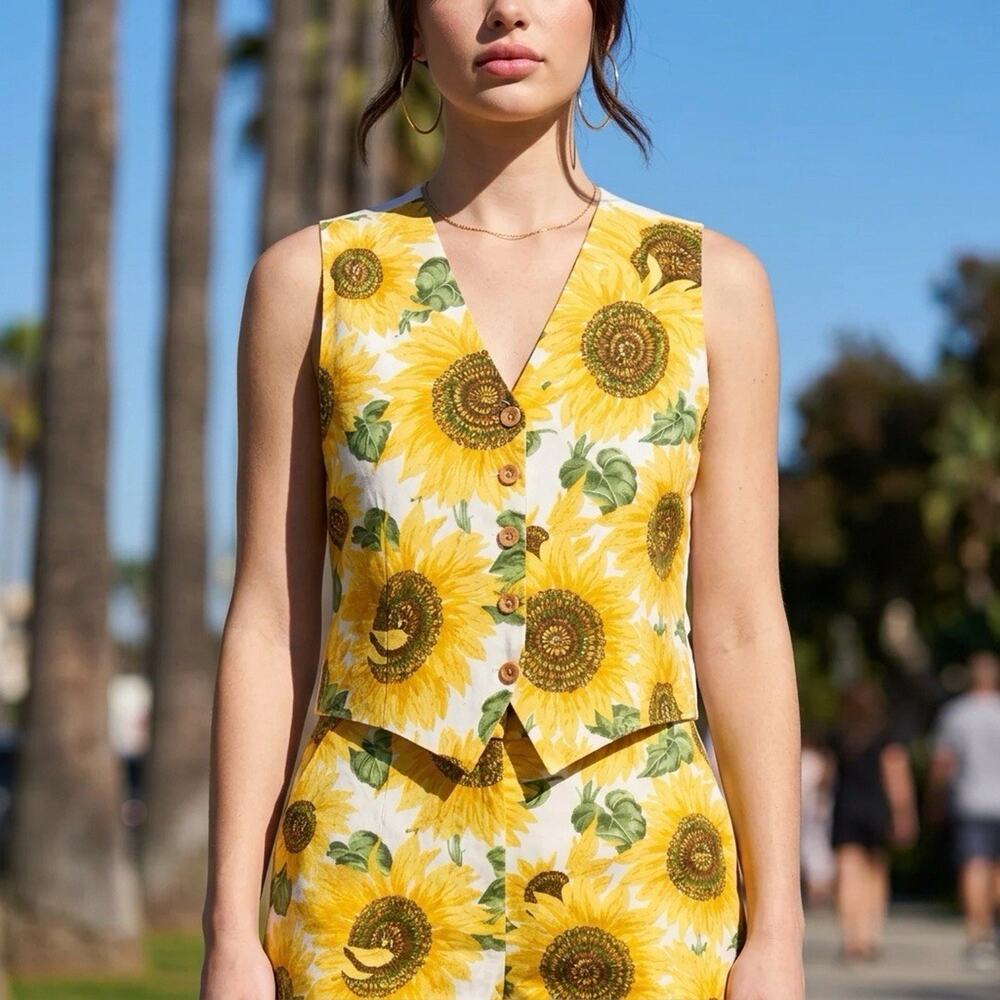 Nouvelle Vintage Sunflower Patterned Vest Linen Rayon Blend Size M Made in USA